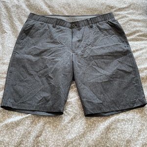 Men’s under armour golf shorts
